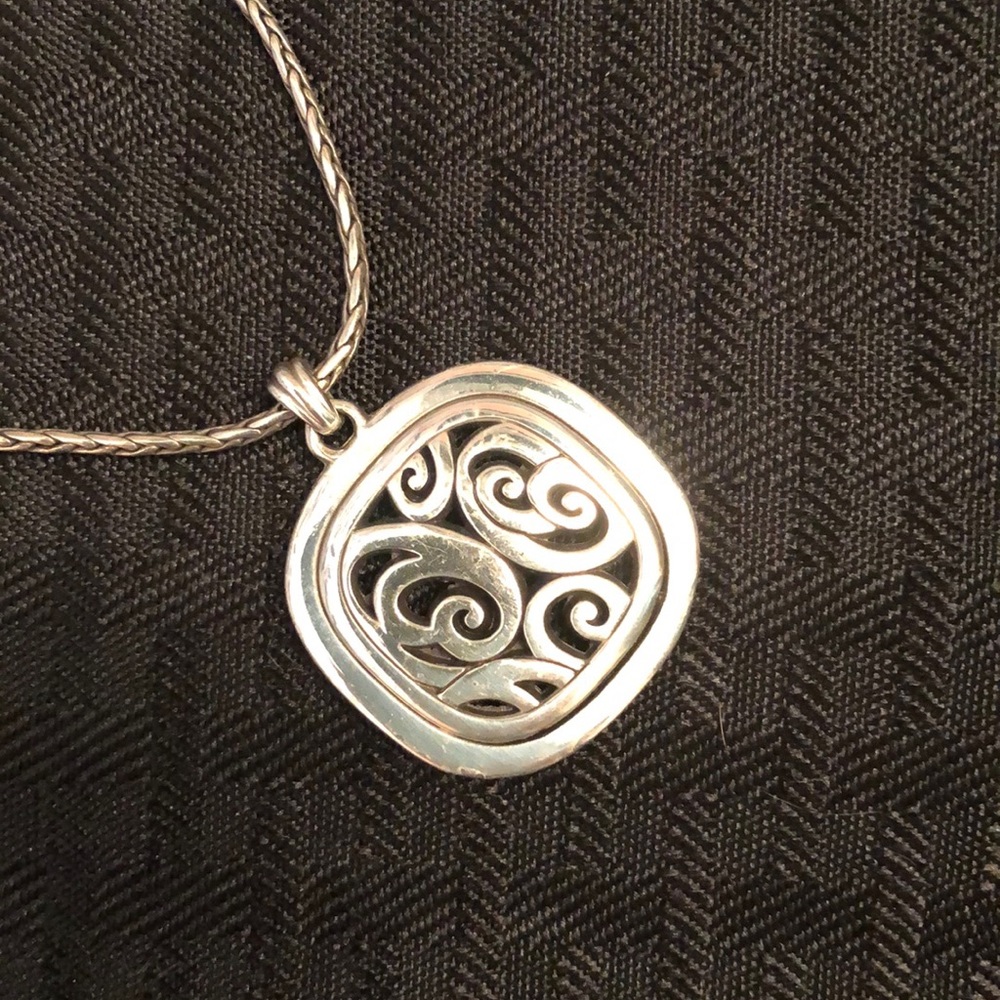Brighton reversible necklace. Excellent condition!